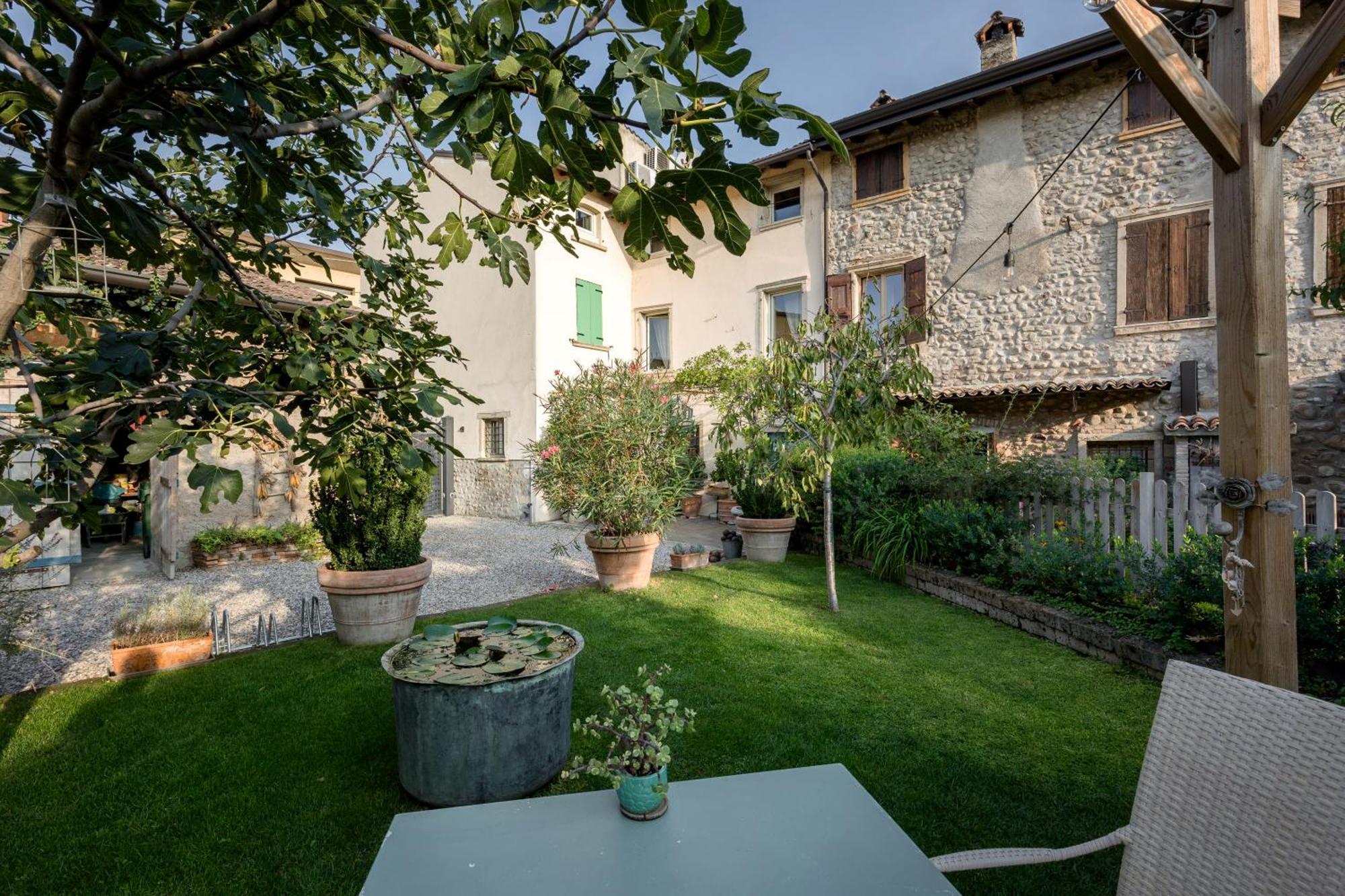 B&B Locanda Così Com'era Monzambano Exterior foto